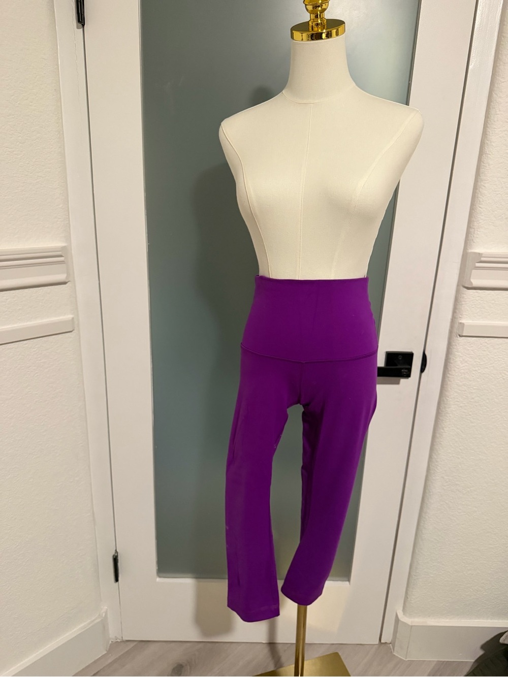 lululemon athletica High-Waist Purple Capris